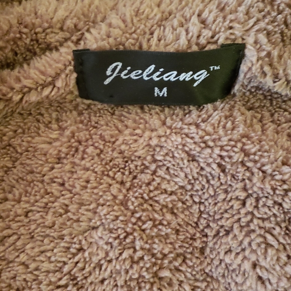 Sherpa Vest - Picture 3 of 5